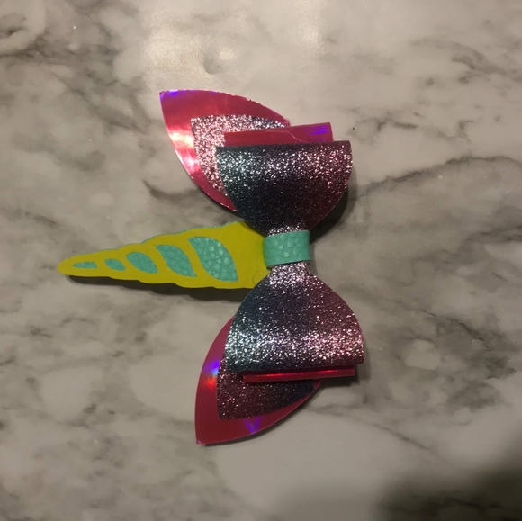 Custom Little girl hair bows - Picture 6 of 7